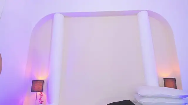 alise_rouse webcam