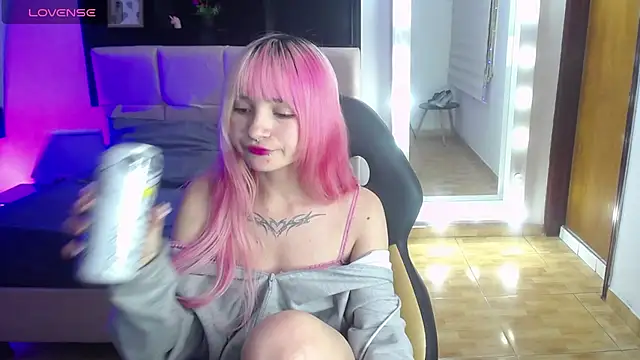 _Charlotte_Collins_ webcam