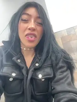 DAKOTA_SAKURA webcam