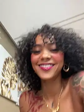 LizStorm_ webcam