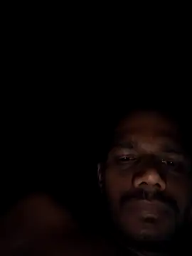 Daddyishere_19 webcam