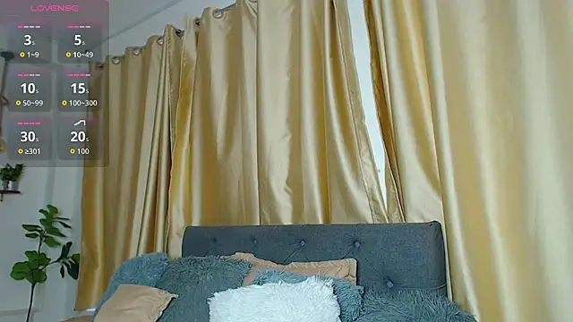 Emma_hassani webcam