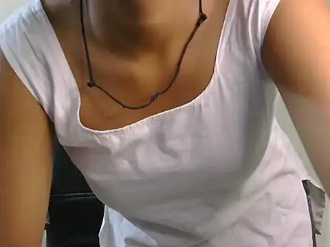 cute_yashi webcam