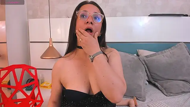 VictoriaRousse__ webcam