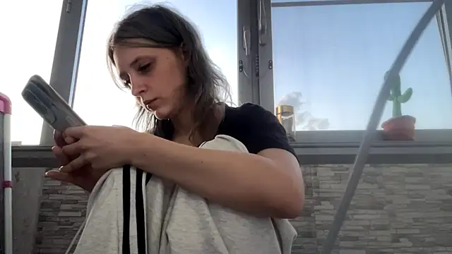 AntoinetteCrispell webcam