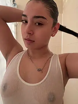 ZarahLorens13 webcam