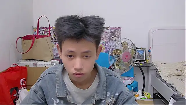 tomato-888 (M twink) - 甩大屌30秒