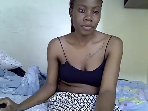 GoldenEbonyXO webcam