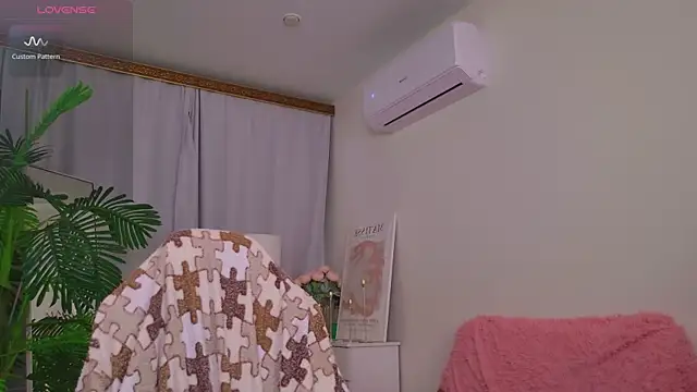 LovelyJessie webcam