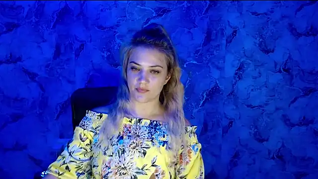 nika_gold1 webcam
