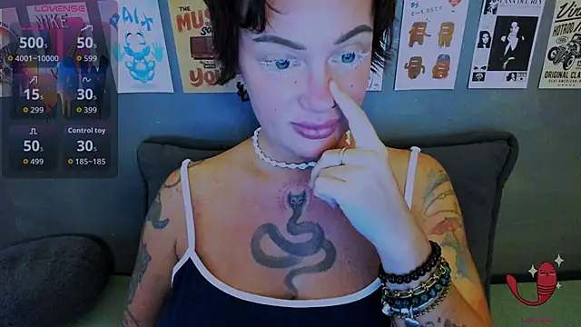 EllieOz webcam
