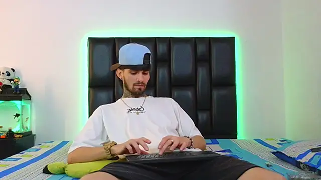 Brutal_Sex_Fucking webcam