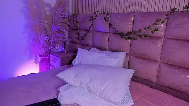 HannaRhodes webcam