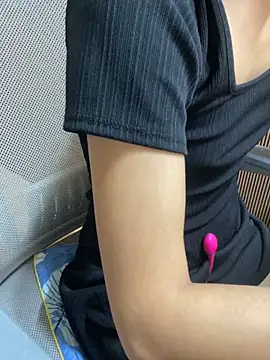 Mina048 webcam