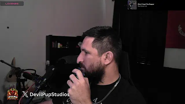DevilPup75_ webcam