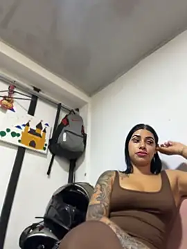AlannaEvons webcam
