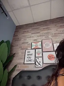 CherrySmirkXXX webcam