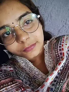 Himani_0122 webcam