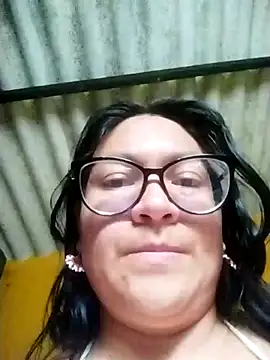 LatinSquirtBaby webcam