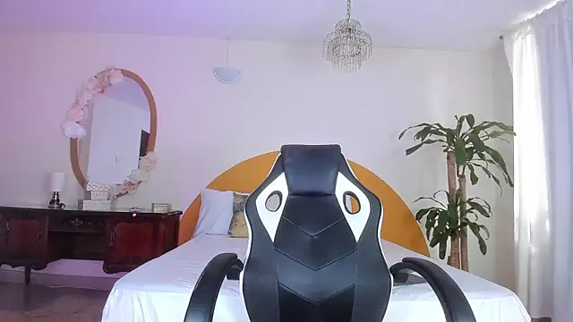 AlinaSimmons webcam