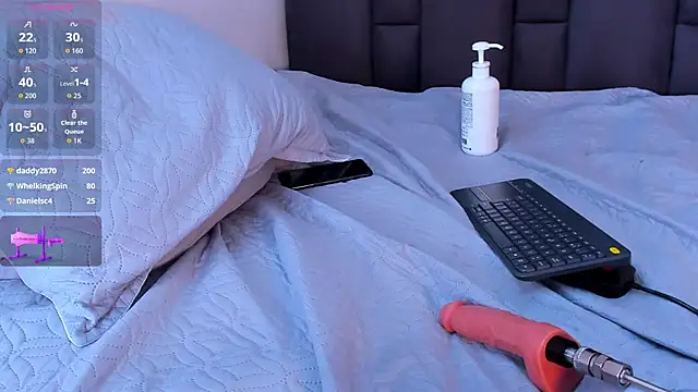 maddy__howard webcam