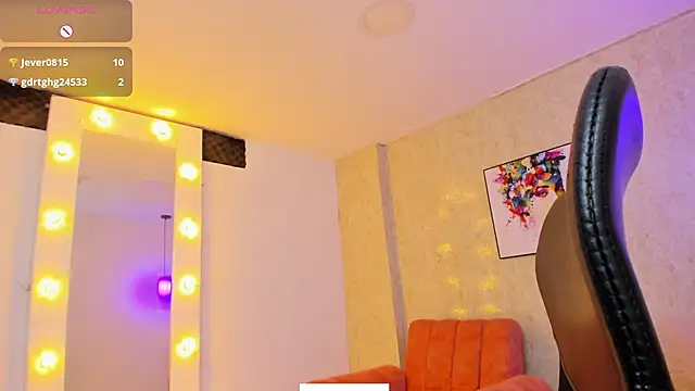 Littlee_Mia webcam