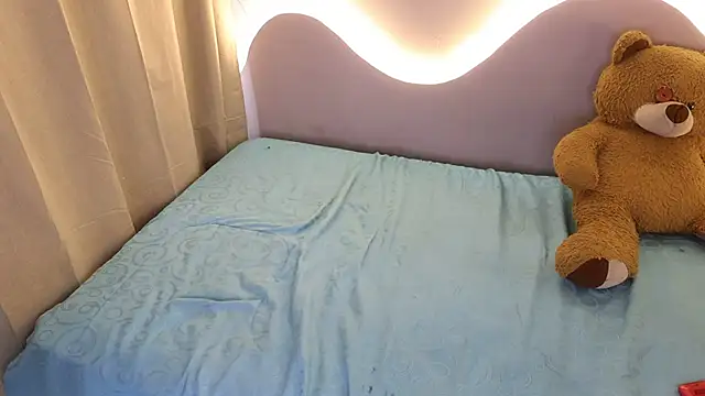 Sophi_and_Dereck webcam