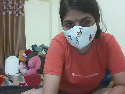 YourEbonyMuse webcam