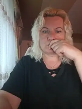 VikaRaine555 webcam
