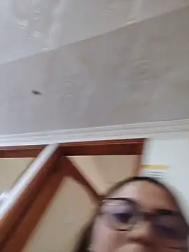 ScarletCherry7 webcam