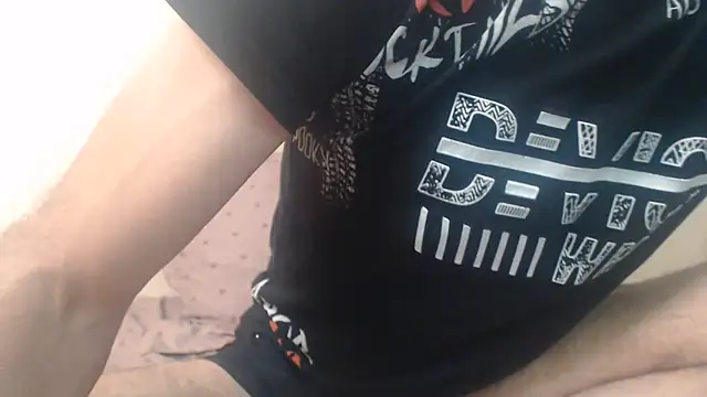 yvesstorm1 webcam