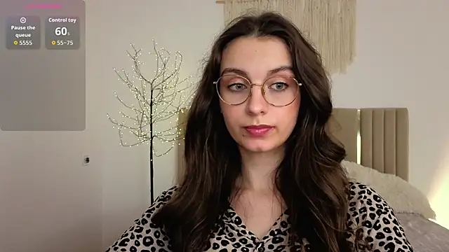 Real_cutie1 webcam