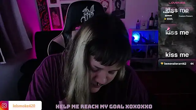 Bdsm_and_fries webcam