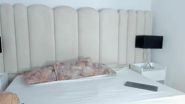 AnnyCherry_ webcam