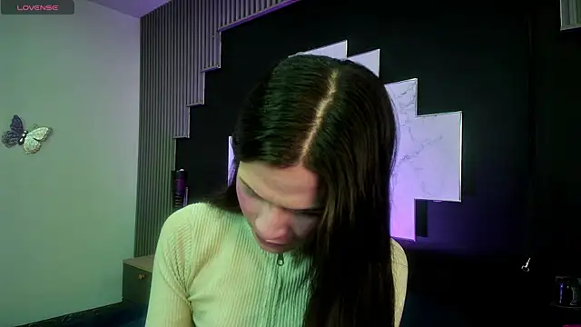 Juliette_Doll_ live sex cam