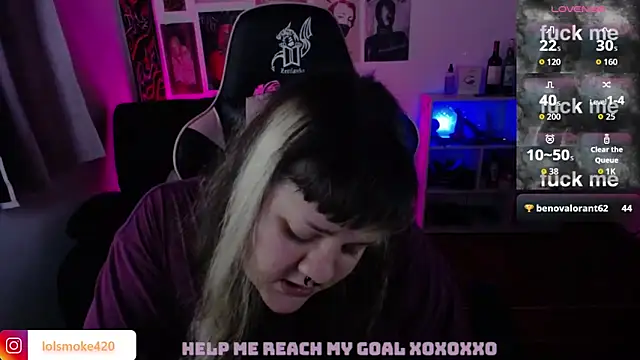 Bdsm_and_fries webcam