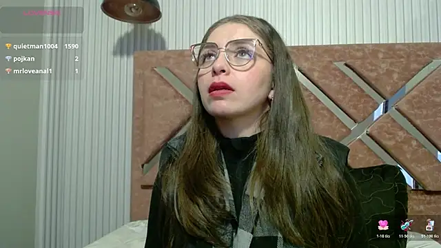_isaabellaa live cam on StripChat