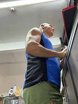 Paul22cm- live cam on StripChat
