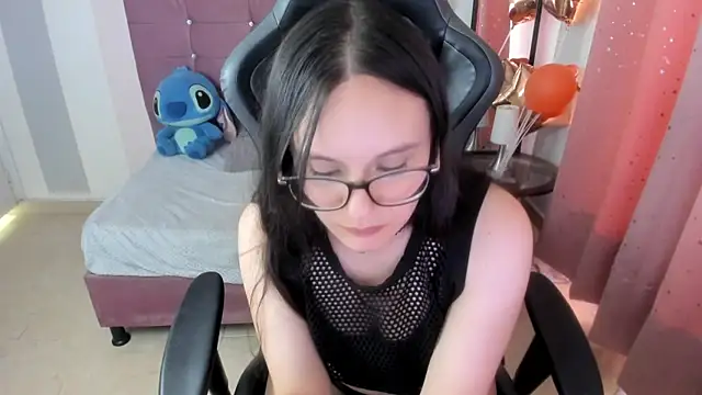 Wanda_sg live cam on StripChat
