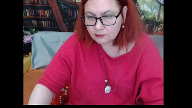 PlayfullMature webcam
