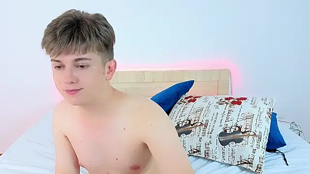 Miless_Cooper live sex cam