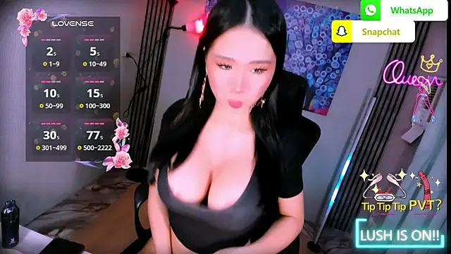 xBigSurpriseLorainex webcam