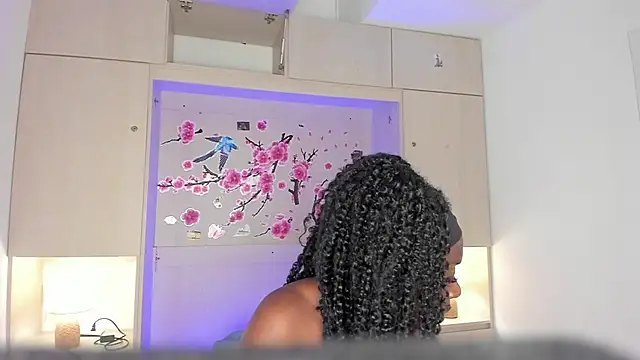 TaylorBloom live cam on StripChat
