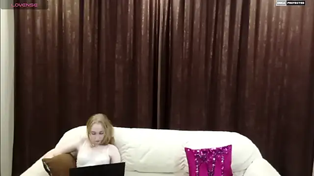 miasweetbby webcam