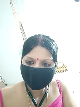 ZOYA-STRIP live sex cam