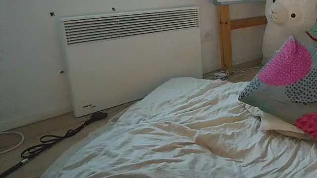 CeriseLapine webcam