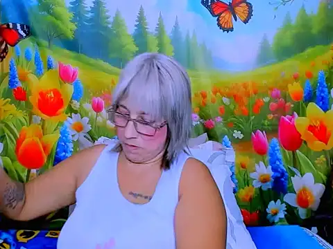 indianroxy webcam