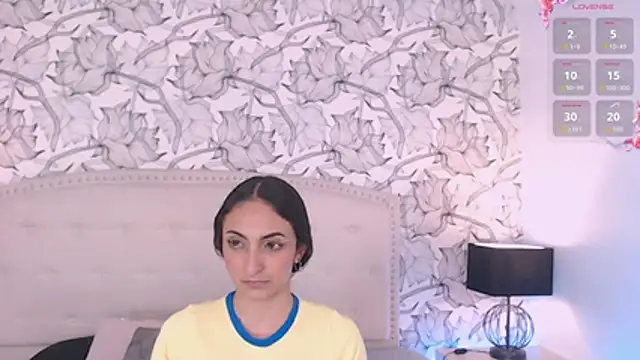 Venusandrea29 live cam on StripChat