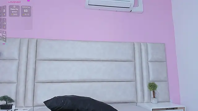 Liia_Collins's room