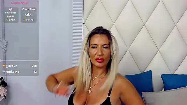 GinaBear webcam